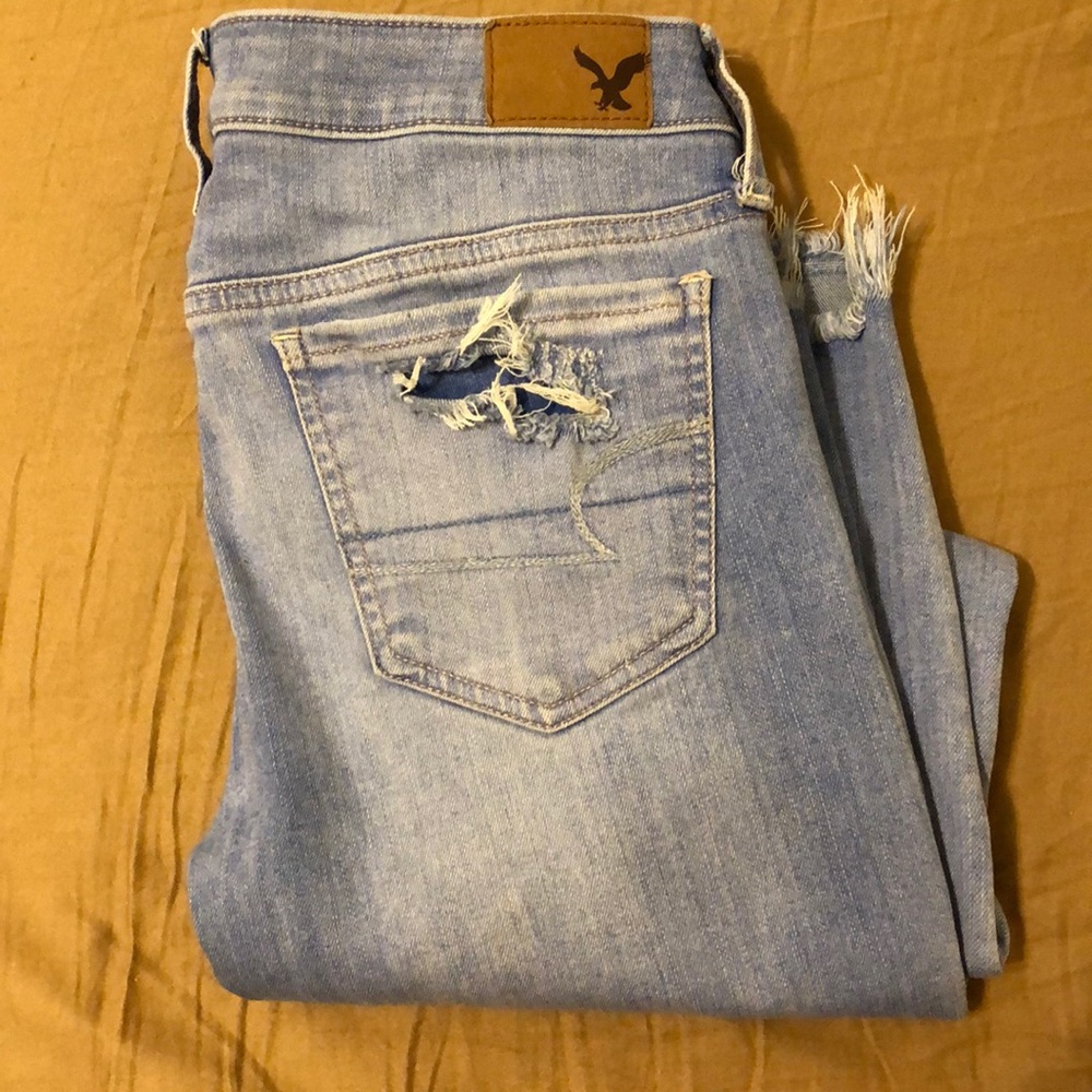 American Eagle Distressed Jegging size 8